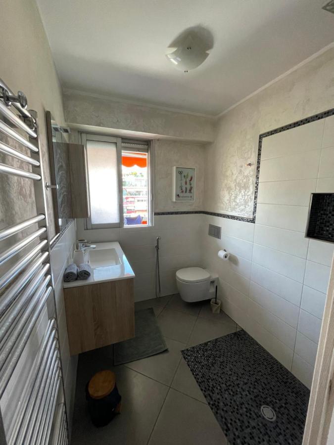 Superbe 2 Pièces Appartement à 5min de la Mer Free WIFI et PARKING Nice Extérieur photo
