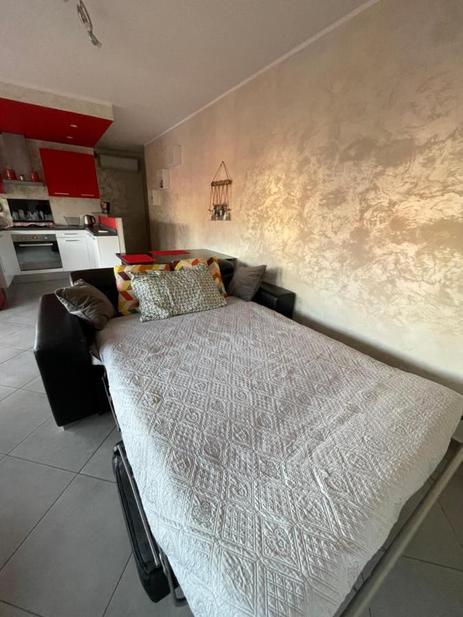Superbe 2 Pièces Appartement à 5min de la Mer Free WIFI et PARKING Nice Extérieur photo